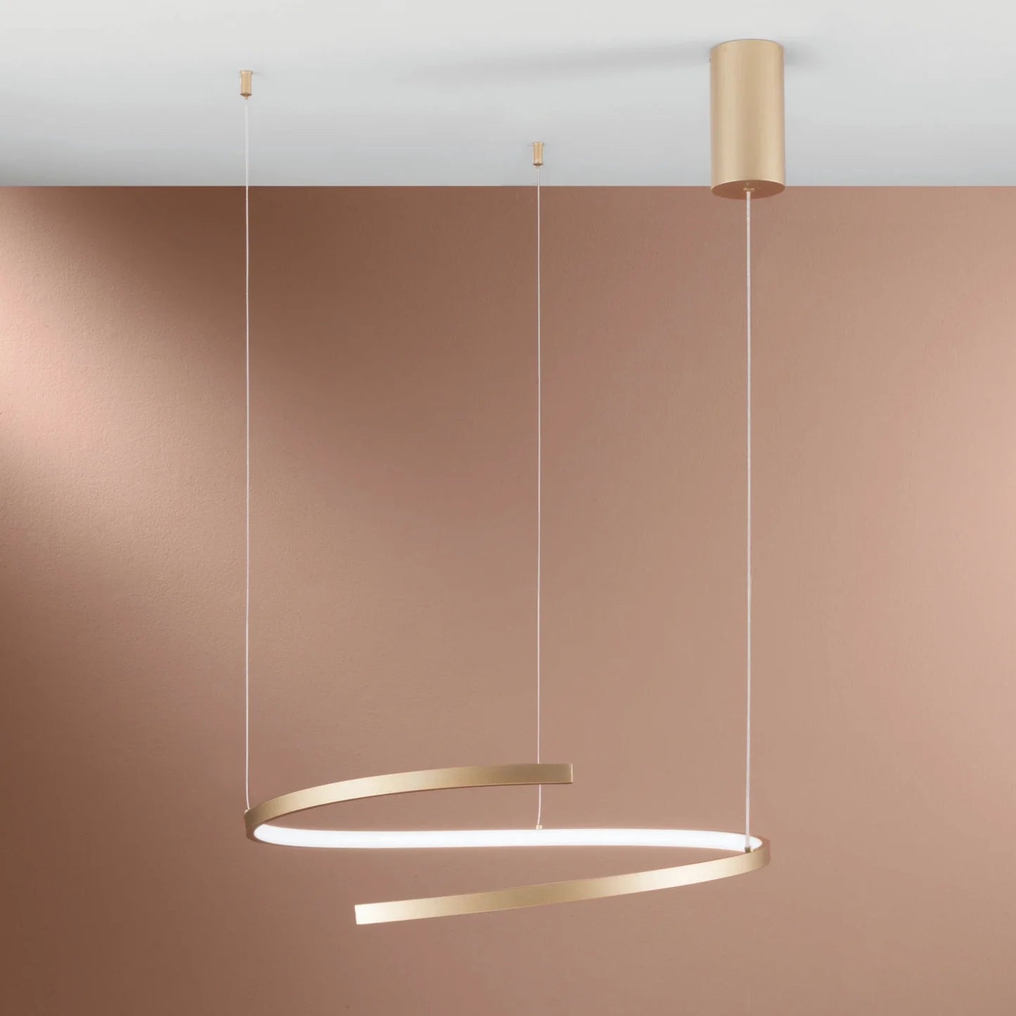 Sospensione LED semi-circolare in metallo bianco-nero-oro cavi regolabili MOMA-S60 Sospensione LED semi-circolare in metallo bianco-nero-oro cavi regolabili MOMA-S60